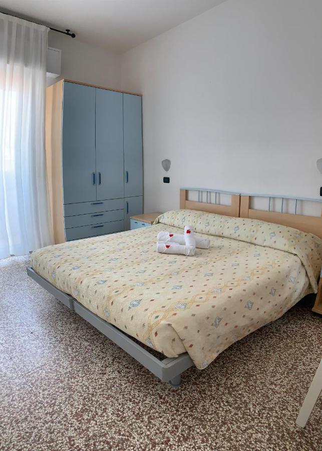 Hotel Del Vecchio Rimini Esterno foto