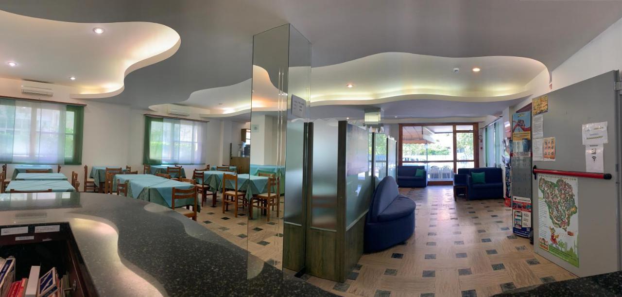 Hotel Del Vecchio Rimini Esterno foto